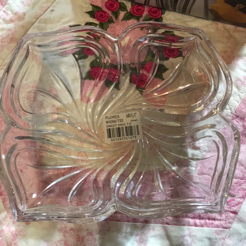 Mikasa Flores Sweet Dish 7.5” - Picture 3 of 3